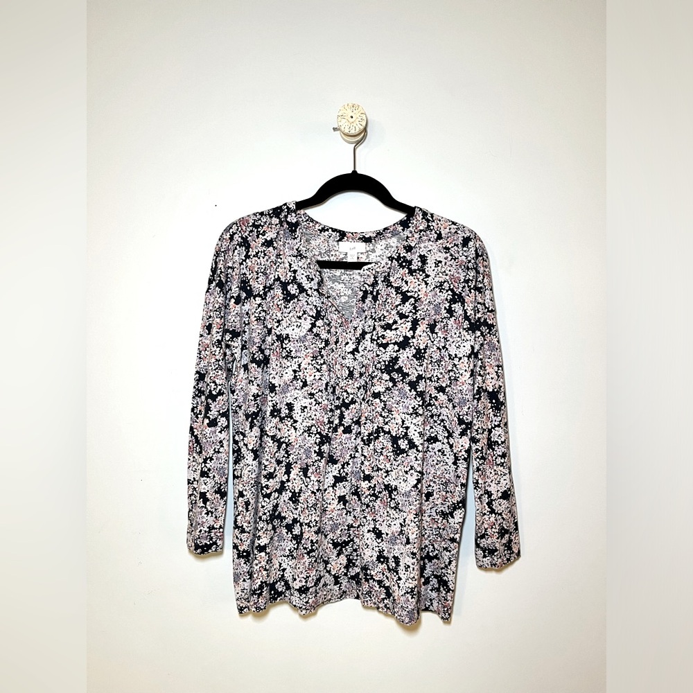 J.JILL NAVY BLUE PINOT MOSAIC FLORAL DESIGN PINTUCKED BLOUSE. SIZE PETITE MEDIUM